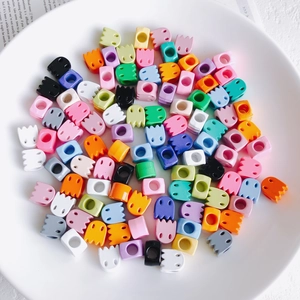 Gekleurde kralen in spookvorm voor DIY-sieraden en sleutelhanger accessoires
