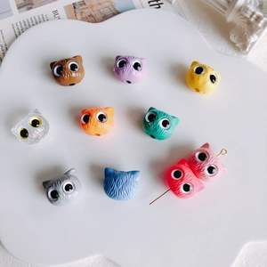 Bunte Katzenkopf-Perlen aus Harz für DIY-Schmuck in neun verschiedenen kräftigen Farben