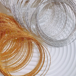 Strukturierte 14K Gold und Silber Armreifen im Set für DIY-Schmuckherstellung