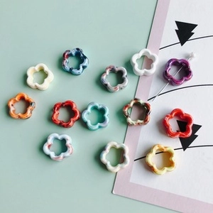 Hollow flower resin beads with marble texture for DIY jewelry making and crafts