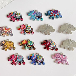 Pendentif éléphant rétro avec motifs mandala colorés pour la création de bijoux DIY