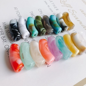 Perles tubes courbés en acrylique marbré coloré pour la fabrication de bijoux DIY créatifs