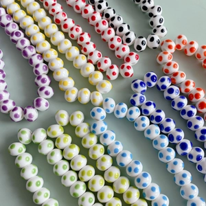 Perline in ceramica con pois colorati per la creazione di collane e gioielli fai-da-te