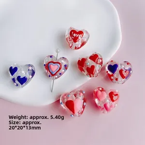 Handgemaakte transparante hartkralen met stippen en gravure voor DIY sieraden maken