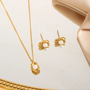 Französischer Vintage Edelstahl Erbse Künstliche Perle Anhänger Halskette Für Damen Elegante Gold Plattierte Unregelmäßige Schmuck