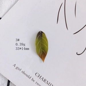 Μακρο φωτογραφία από ρητινούχο φύλλο 33x14mm με πράσινη διαβάθμιση και φυσική υφή