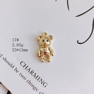 Golden astronaut bear charm pendant 23x13mm for DIY jewelry necklace making