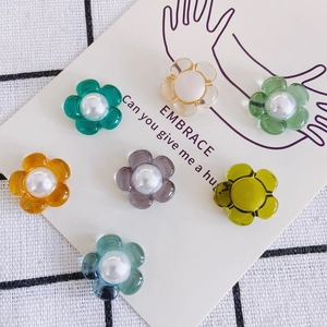 Kleurrijke acryl bloemkralen met parelcentrum voor DIY haaraccessoires haarspelden