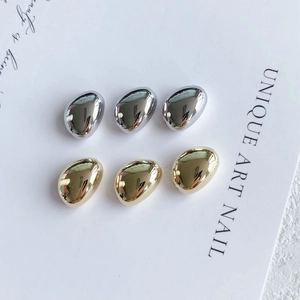 Perles ovales irrégulières en résine plaquée or et argent pour la création de bijoux