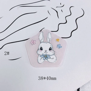 Süßer weißer Hase Acryl Anhänger mit Blumen für DIY Schmuck, Größe 38x40mm