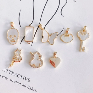 Vintage 18K Gold Plated Copper Mother Of Pearl Pendants Rhinestone Skull Butterfly Heart Gourd DIY Jewelry Making Accessories