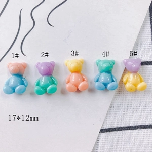 Pendentifs ours en résine colorée 17x12mm pour fabrication de bijoux et boucles d'oreilles
