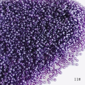 Λήψη macro από 2mm μωβ ημιδιαφανείς γυάλινες χάντρες για κατασκευή κοσμημάτων DIY