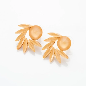Boucles d'oreilles champagne avec cluster en éventail de pierres précieuses radieuses