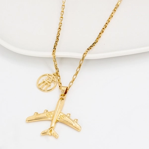 Collier Pendentif Avion en Cuivre Hip Hop Pendentif Avion de Chasse Plaqué Or Bijoux Mode Personnalité pour Hommes Femmes
