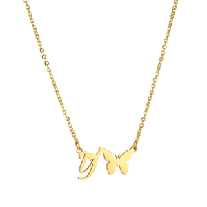 Nahaufnahme des Schreibschrift-Y und Schmetterling-Anhängers an einer 18K Goldkette