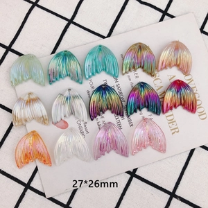 Colgantes de cola de pez de resina 27x26mm con degradado para manualidades de joyas