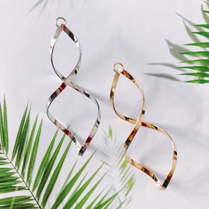 Accessori per Gioielli Fai da Te Ciondoli a Spirale Intrecciati in Lega Galvanica per Creazione Orecchini Minimalista Geometrico Donna