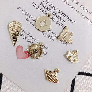 Lot de breloques Mauvais Œil dorées avec formes de cœur et d'étoile pour bijoux DIY