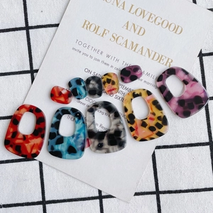 DIY kleurrijke luipaardprint acryl bedels voor oorbellen en sieraden in diverse vormen