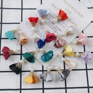 DIY Jewelry Making Accessories Fabric Flower Petal Tassel Pendants With Faux Artificial Pearl Alloy Cap For Earrings Necklace Making Women Handmade Craft Supplies
