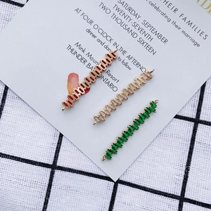 Colgantes de circonita en forma de barra en rojo, blanco y verde para joyería DIY