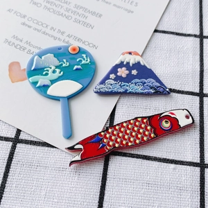 Colgantes de esmalte estilo japonés con Monte Fuji, abanico de olas y carpa roja DIY