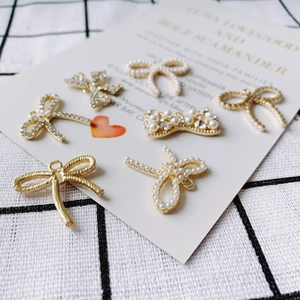 Pendentifs nœuds dorés avec perles et strass pour la création de boucles d'oreilles