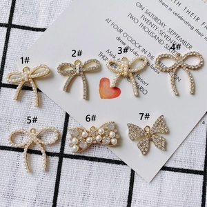 Pendentifs nœuds avec perles et strass pour la création de bijoux DIY