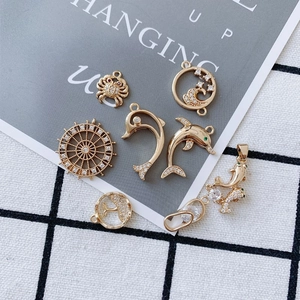 DIY Copper Gold Plated Marine Life Pendants Rhinestone Dolphin Crab Rudder Charms For Earring Necklace Jewelry Making Accessories