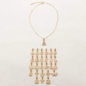 Collana con Iniziale in Rame Placcato Oro per Donna Minimalista Zircone Intarsiato Collana con Pendente Alfabeto Gioielli