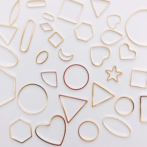 DIY Legierung Galvanisiert Geometrische Anhänger Für Schmuckherstellung Gold Farbe Hohl Kreis Dreieck Herz Stern Charms Für Ohrring Halskette