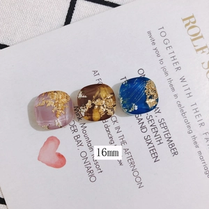 Quadratische 16mm Harz-Anhänger mit Goldfolie und Trockenblumen für DIY-Schmuck