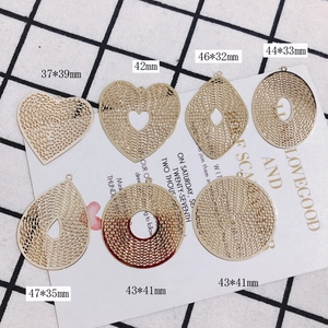 DIY Goldene hohle geometrische Filigran-Anhänger für Ohrringe und Schmuckzubehör