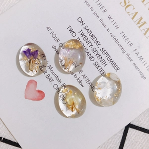 Ovale Acryl-Anhänger mit Trockenblumen und Goldfolie für DIY-Schmuckherstellung