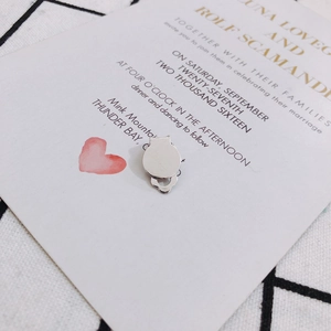 Détail de convertisseurs de boucles d'oreilles à clip argentés pour bijoux DIY