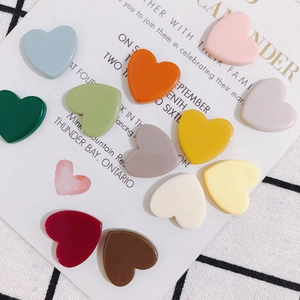Accessoires en acrylique coloré en forme de cœur pour bijoux DIY et barrettes fait main