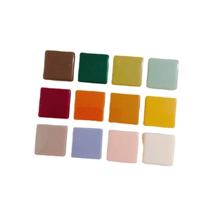 Set mit 12 bunten 16mm Acryl Quadraten für DIY Schmuck und Handyhüllen Zubehör