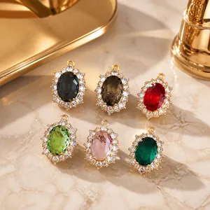 Colgantes de collar ovalados de cristal retro en seis colores con halo de circonitas