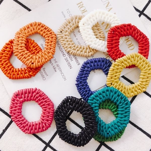Anelli rotondi geometrici in acrilico stile rattan colorato per orecchini e gioielli fai-da-te