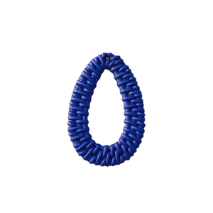Colgante para pendientes en forma de gota azul oscuro con textura tejida y orificio superior