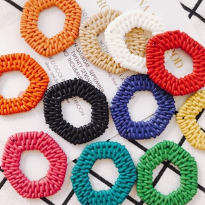 Anelli in acrilico intrecciato colorato per accessori di gioielleria artigianale fai-da-te