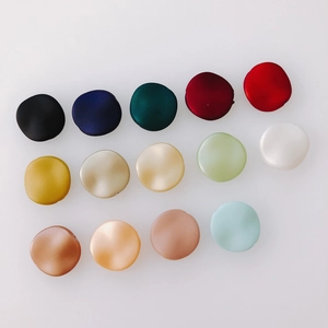 Perle tonde piatte in tessuto di seta colori macaron per la creazione di gioielli fai da te