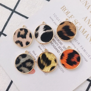 Lot de pendentifs ronds à motif léopard avec bordure dorée pour création de bijoux