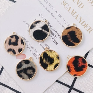 Lot de six pendentifs ronds léopard en alliage doré pour la création de bijoux DIY