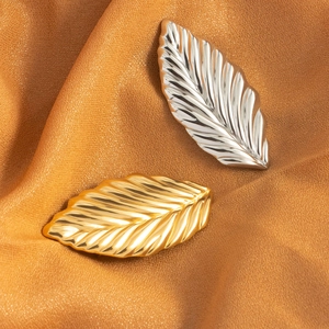 Minimalist Leaf Brooch For Women Men Stainless Steel 18K Gold Plated Plant Texture Pins Fashion Jewelry Accessories