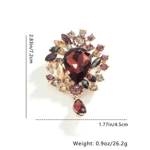 Detailed size map of vintage brooch with purple crystals and luxury rhinestone pendant