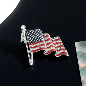 American Flag Brooch Alloy Rhinestone Enamel Silver Plated Wave Pin Jewelry For Women Men Independence Day Patriotic Pin