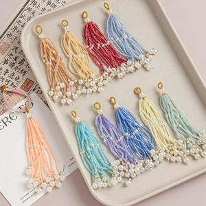 Pendentif gland en perles fait main avec perles et anneau doré pour bijoux DIY