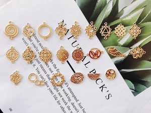 Golden alloy DIY jewelry pendants with tree of life and mandala patterns for necklaces